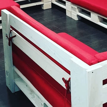 Megkötő háttámlához